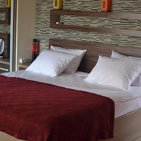 Hotel Home Sweet Home Кишинів Номер фото