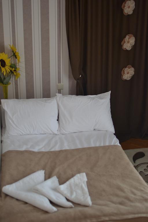 Hotel Home Sweet Home Кишинів Екстер'єр фото